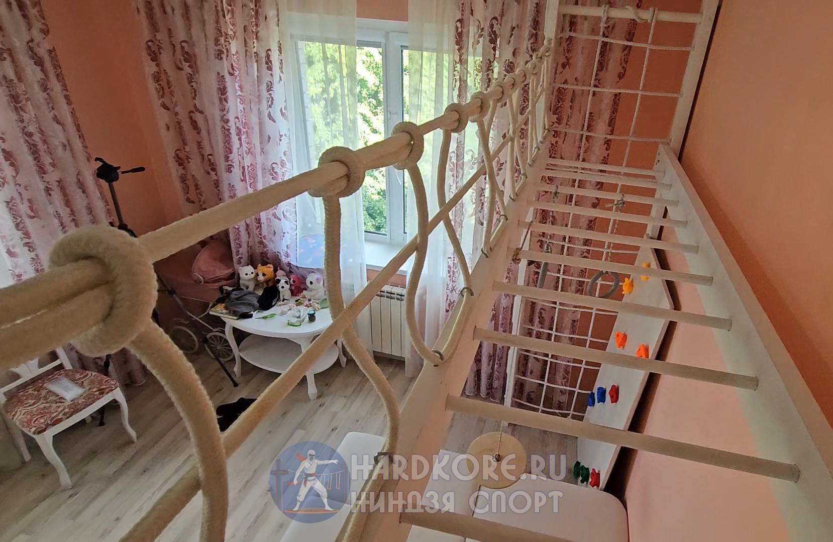 Тут купить детский спортивный городок для дома,  скалодром и шведская стенка высота до потолка это радость для ребенка можно заниматься группой детей крепкий мощный комплекс для квартиры